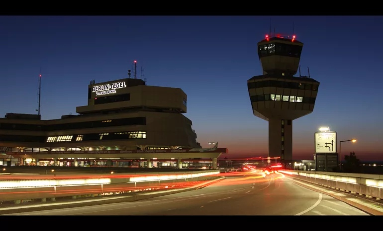 Un ancien aéroport de Berlin se métamorphose en sanctuaire de la techno